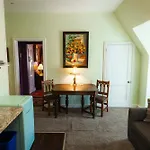 Gifford-Risley House Bed And Breakfast