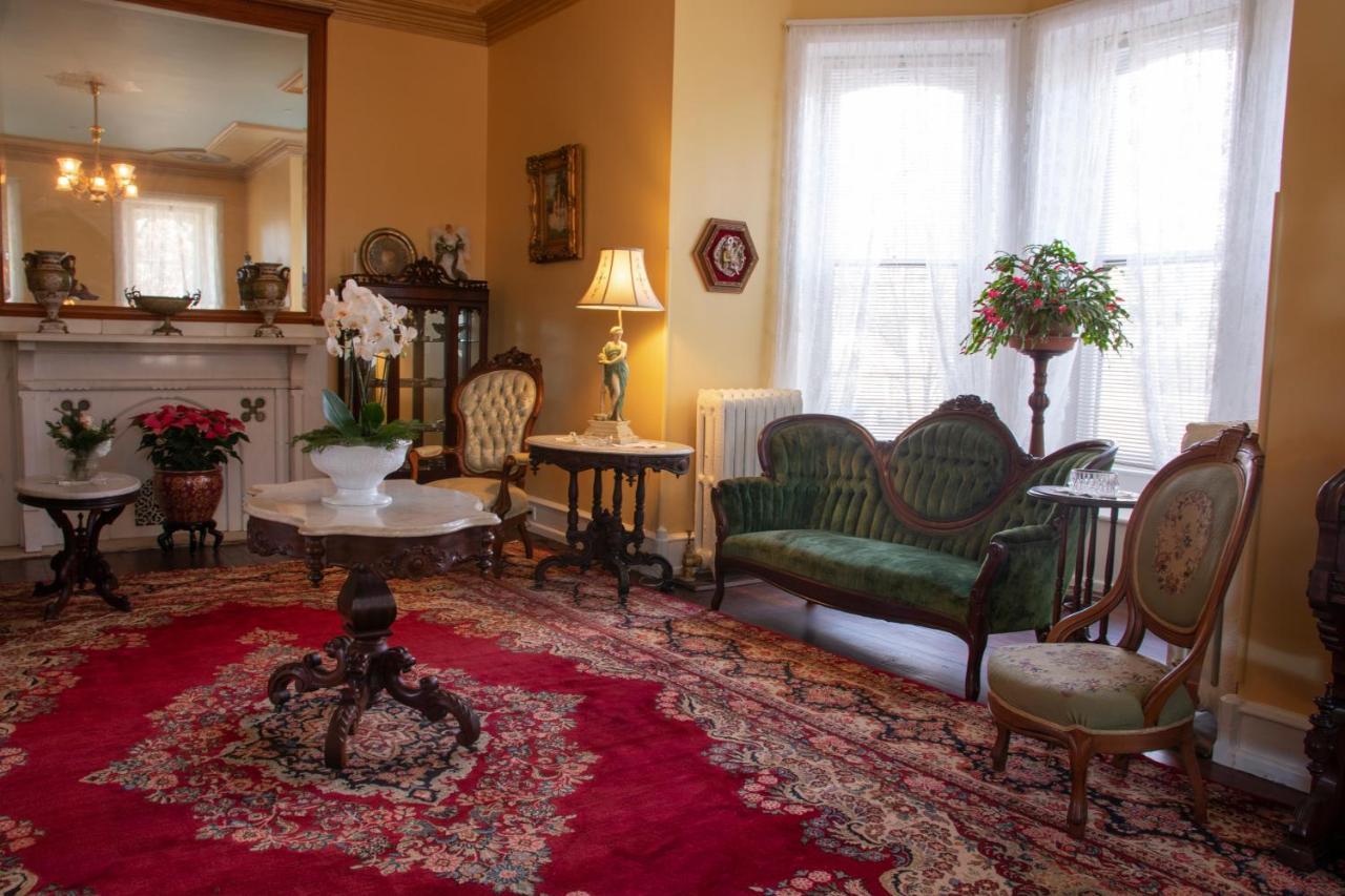 Bed & Breakfast Gifford-risley House